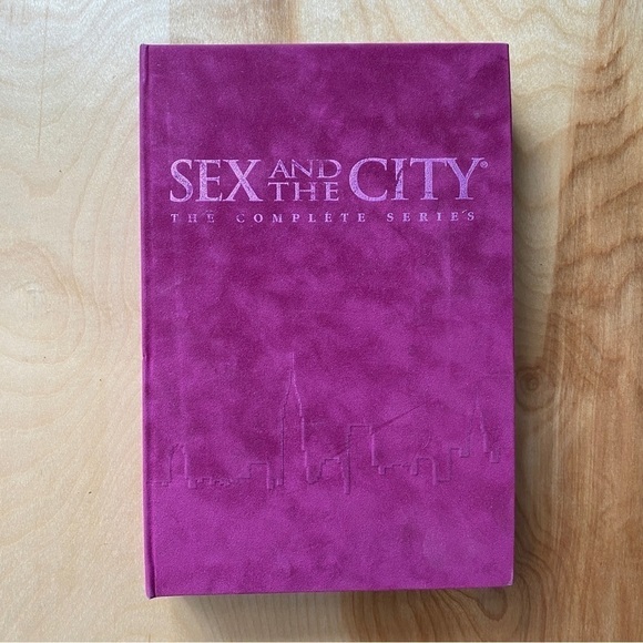 Sex and the City: The Complete Series - Picture 1 of 9